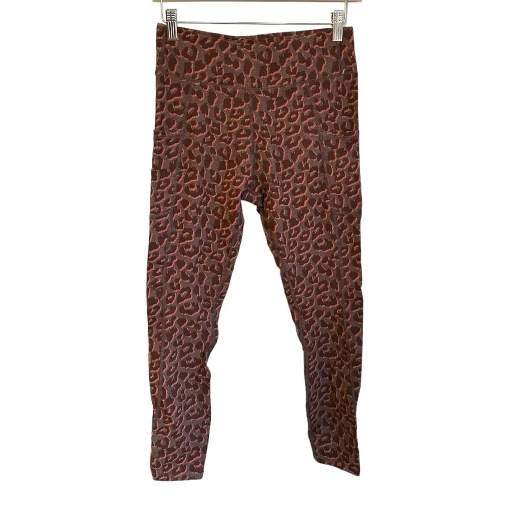 EUC - Pact Chocolate Leopard Go To Pocket Leggings - size Small